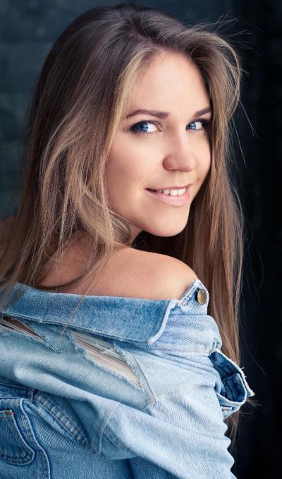 A Roubaix, orthodontiste met en place l'appareillage